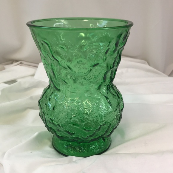 Vintage E. O. Brody Green Crinkle Indiana Glass Vase 8” - Picture 2 of 11